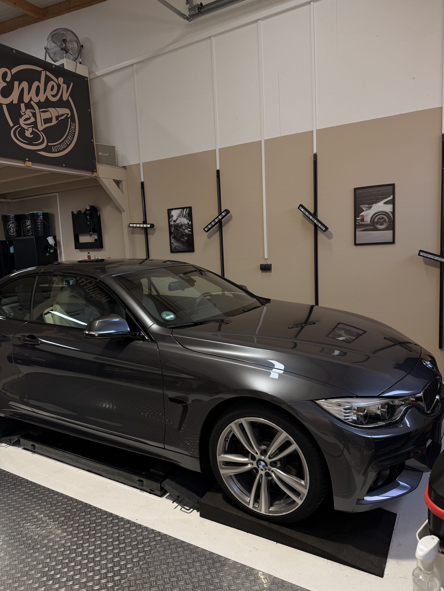 BMW mit glänzendem Lack nach Graphenversiegelung